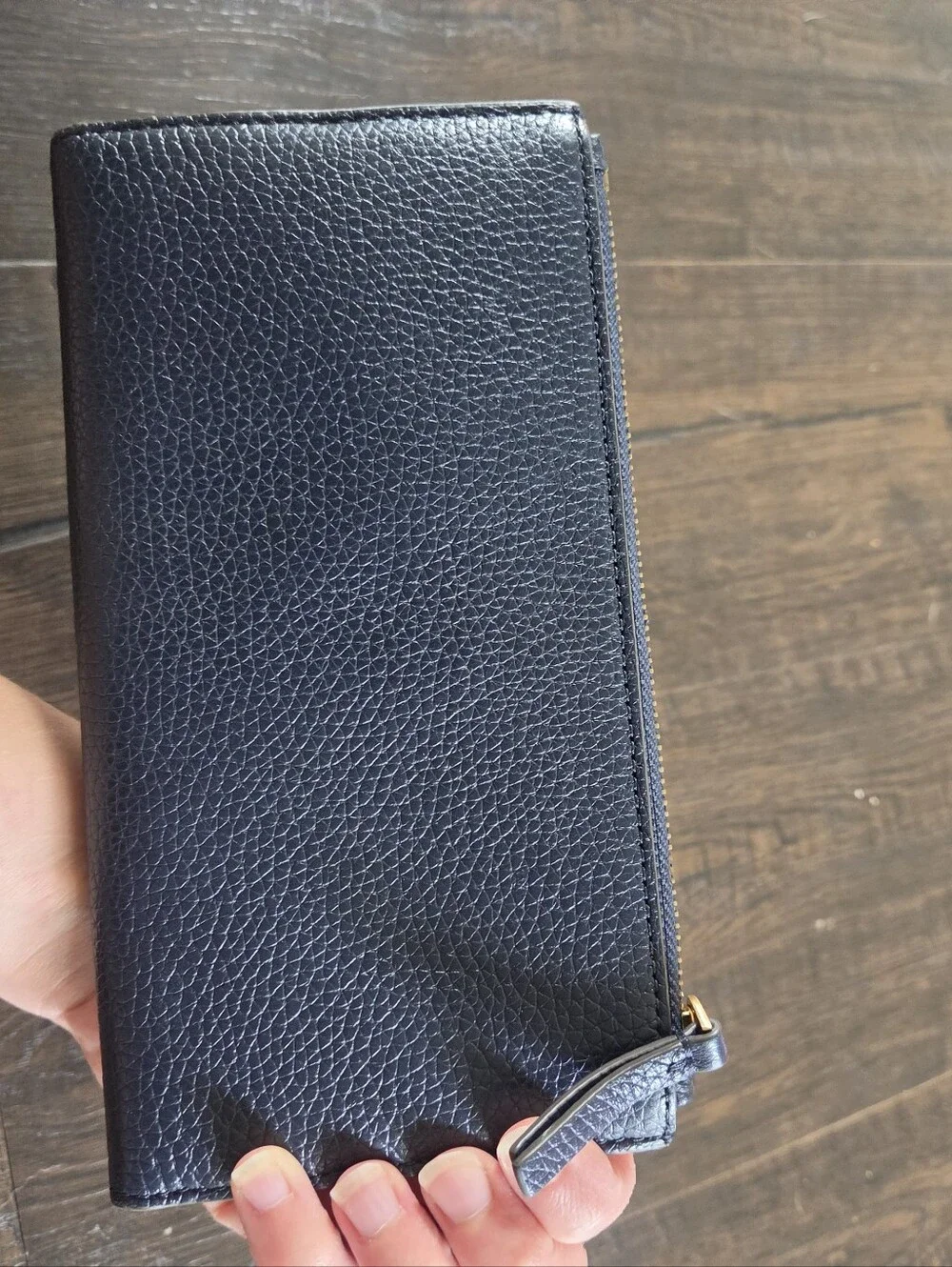 Tory Burch Blake Color-Block Slim Wallet in Tory Navy Blue Gold Hardware